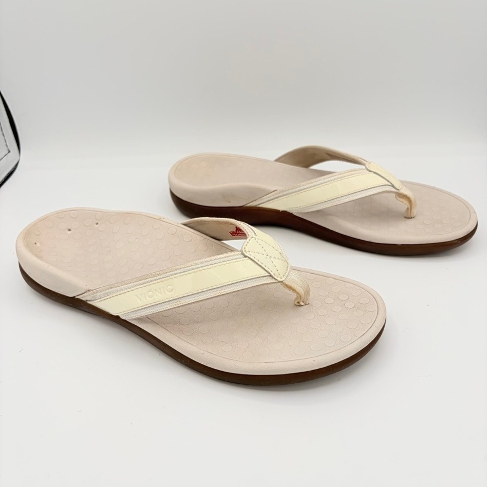Vionic Tide II Sandals 6 Orthotic Cream Tan Flip Flop Thong Comfort Arch Support